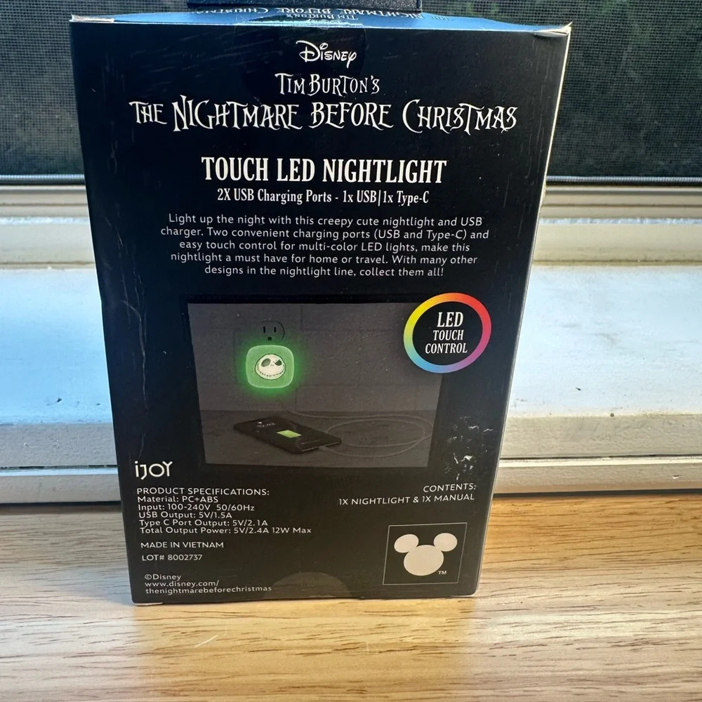 Nightmare Before Christmas LED Nightlight USB charging port